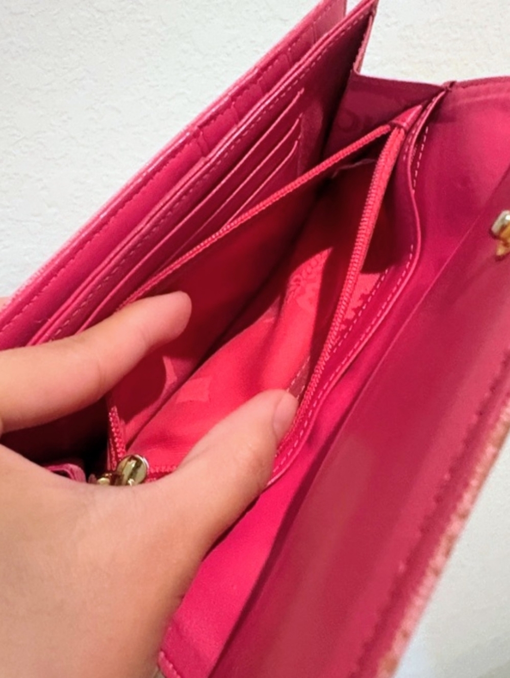 MCM Wallet Pink Studded - Picture 8 of 10
